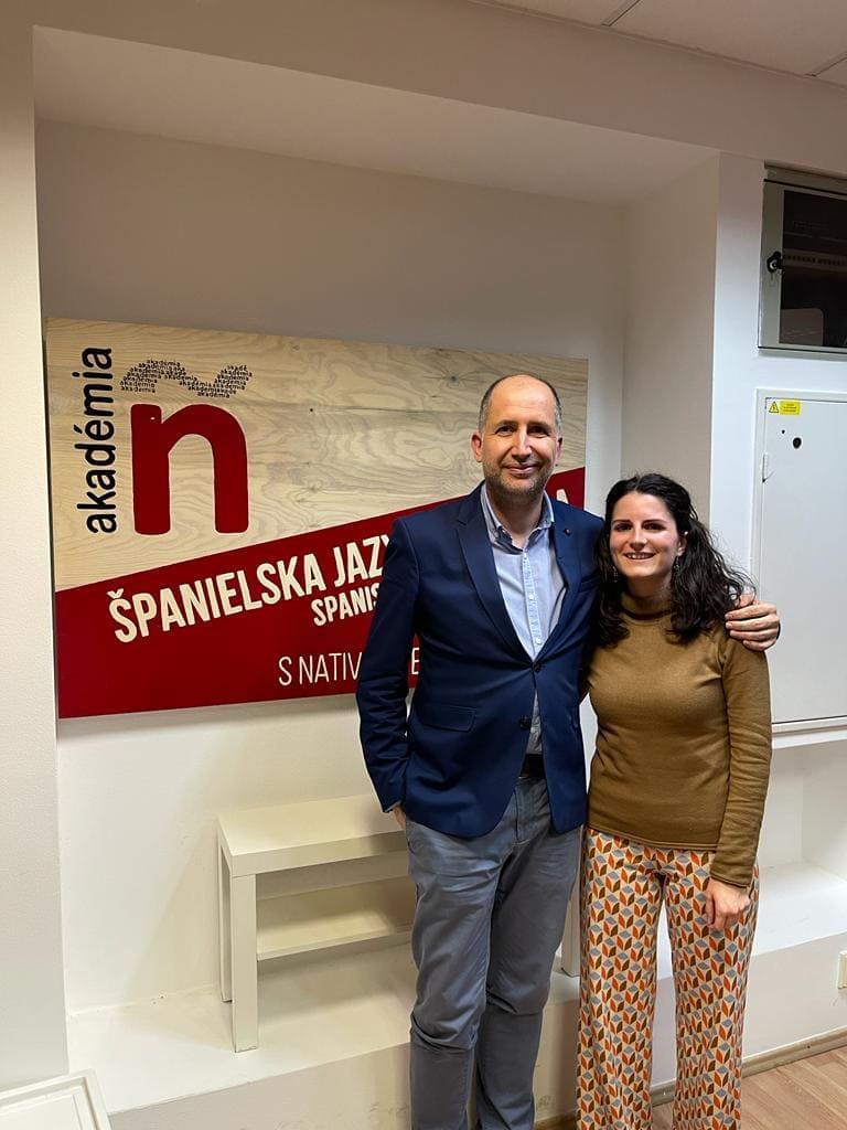 «Tras mi paso por Erasmus Jóvenes Emprendedores he afirmado mi pasión sobre la enseñanza de la lengua española para personas extranjeras.»